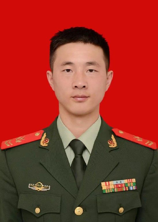 武警部队隆重举行“铁血忠诚”主题颁奖典礼