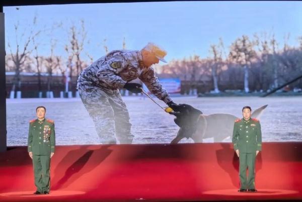 武警部队隆重举行“铁血忠诚”主题颁奖典礼