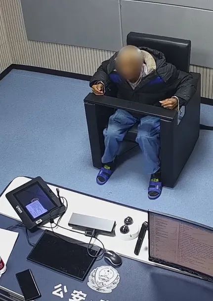 “内外勾结”盗钢筋！警方抓获三人
