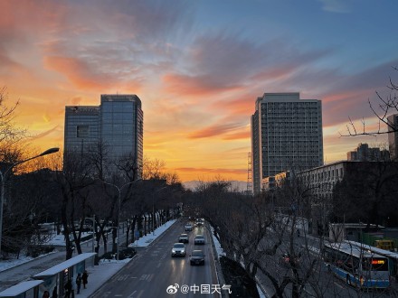 北京冬至唯美橙粉晚霞