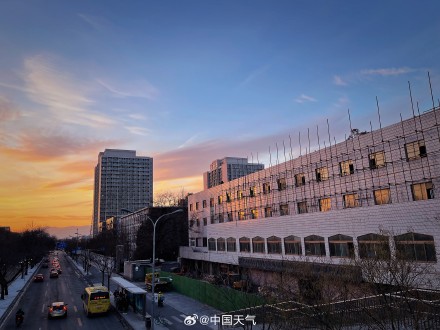 北京冬至唯美橙粉晚霞