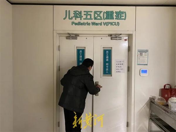 痛心！4岁女童遭3条狗咬掉大半头皮，当地警方回应