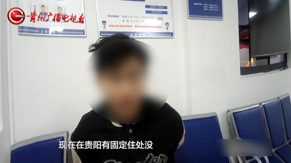 神秘男子在贵阳一小区“开盲盒”,动动手指就上了别人的车,车内财物被...... 神秘男子在贵阳一小区“开盲盒”,动动手指就上了别人的车,车内财物被......