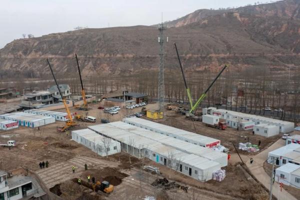 学生陆续复课！活动板房加紧安装！震区最新消息汇总→