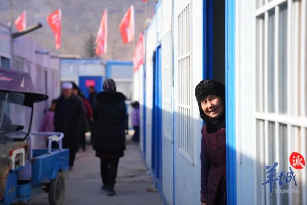 地震之后:温情的救援和安置 地震之后:温情的救援和安置