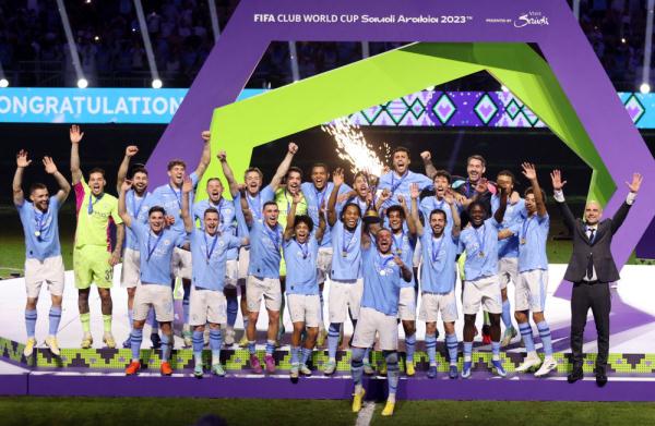 International Football 丨 Manchester City Big Flumine Cast Self -winning Cup 