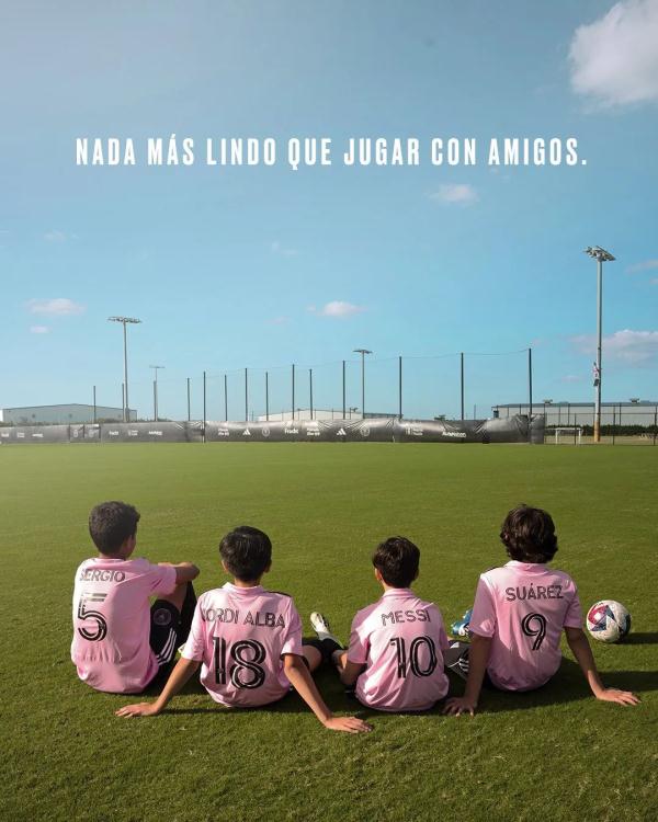 与梅西重聚！苏亚雷斯加盟迈阿密国际