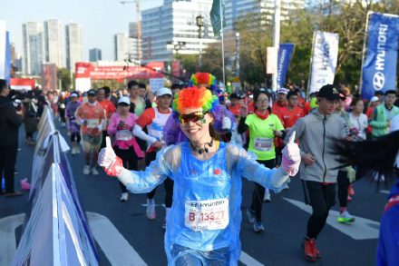 最低6℃！2023广州黄埔马拉松赛今早开跑