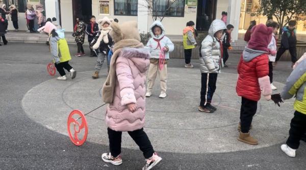 追光 | 要想学生体质好，课间户外跑一跑