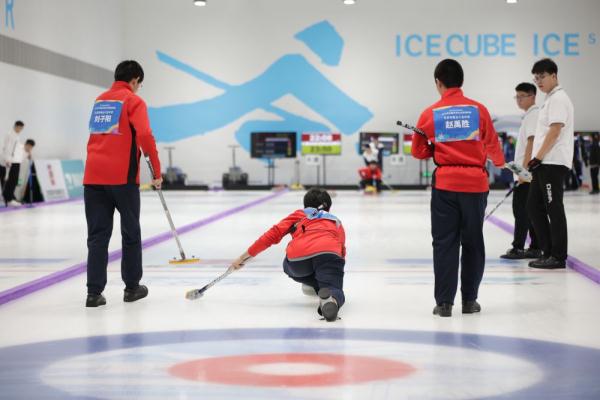 从0到1!中国中学生冰壶锦标赛迈出第一步 从0到1!中国中学生冰壶锦标赛迈出第一步