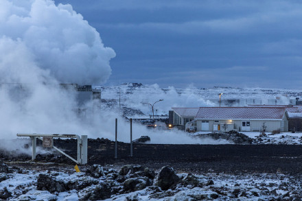 冰岛:火山停止活动,警戒级别下调 冰岛:火山停止活动,警戒级别下调