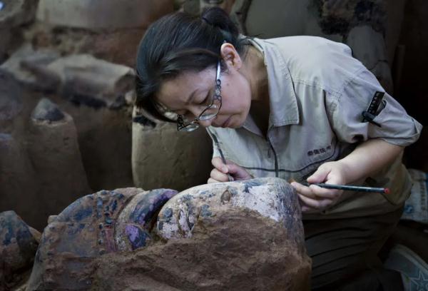 “他走了2000多年，你们老想把他的墓挖了干嘛？”