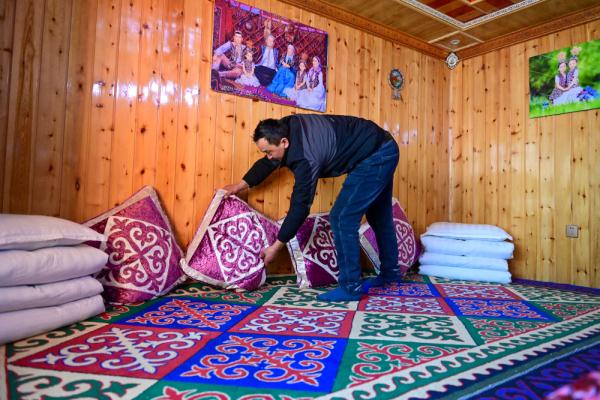 雪上有金山——可可托海的冬季跃迁