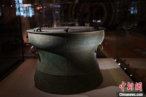 探访铸牢中华民族共同体意识文物古籍展:感悟中华民族命运与共之根脉 探访铸牢中华民族共同体意识文物古籍展:感悟中华民族命运与共之根脉