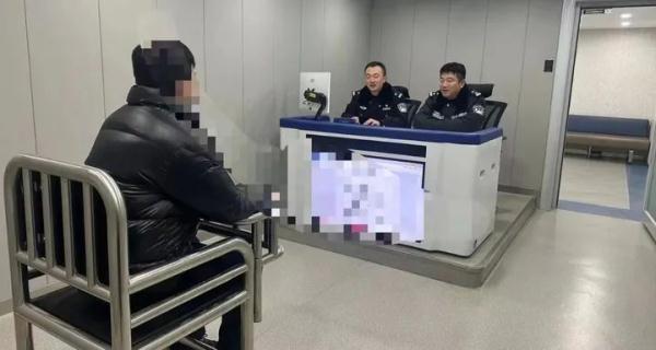 深夜,济南3人燃放烟花爆竹被处罚 深夜,济南3人燃放烟花爆竹被处罚