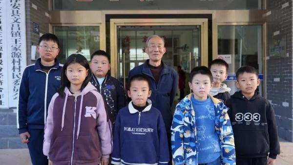 这张“课表”绝了！杭州这位全能的老师，孩子们都服气……