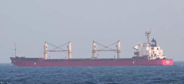 “感谢中国海军!” “感谢中国海军!”