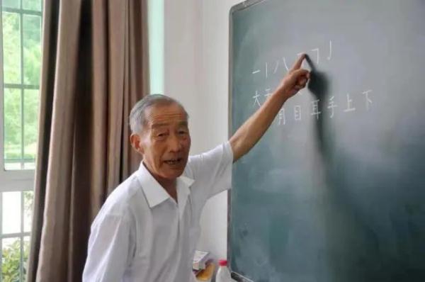 这张“课表”绝了！杭州这位全能的老师，孩子们都服气……