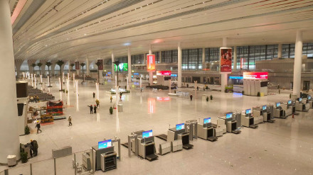 广州白云火车站今日通车运营