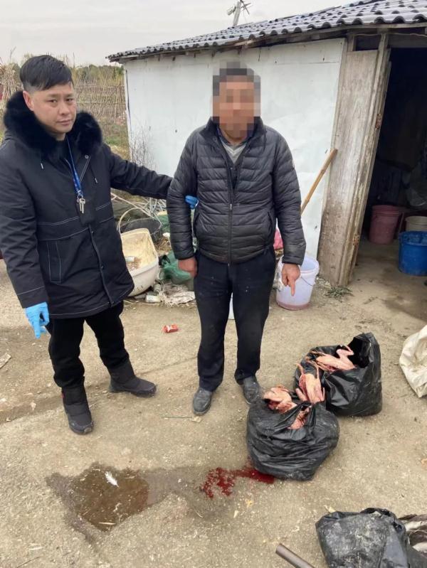 上海警方缴获150余只鸟类死体,3人涉嫌非法狩猎罪落网 上海警方缴获150余只鸟类死体,3人涉嫌非法狩猎罪落网
