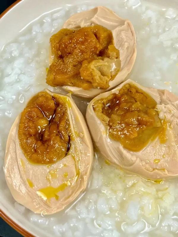 名小吃“麻酱鸡蛋”，沙酥流油，松软咸香，一口停不下来