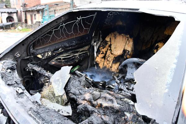 熊孩子饭店内放鞭炮？顾客纷纷付款逃跑