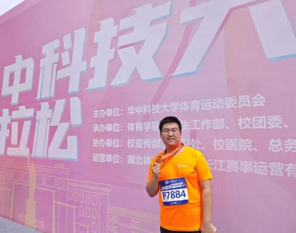 一位大学生的“疯狂减肥运动”