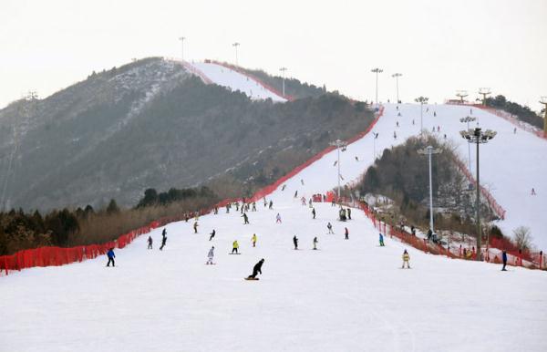 北京平谷:冰雪运动 乐享生活 北京平谷:冰雪运动 乐享生活