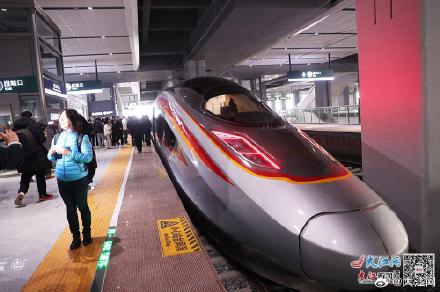 多图直击 杭昌高铁黄昌段正式开通运营