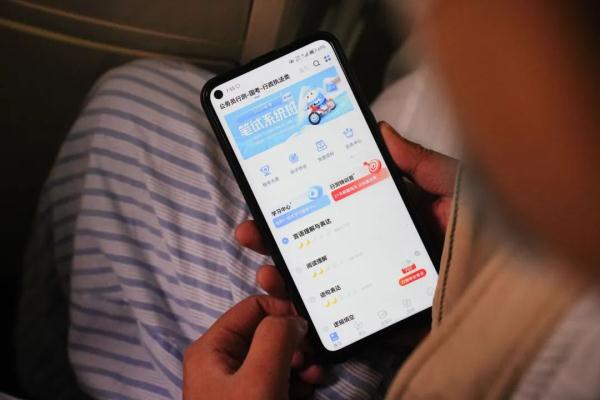 母亲减重20斤割肾救子,儿子换上新肾后说的第一句话是…… 母亲减重20斤割肾救子,儿子换上新肾后说的第一句话是……