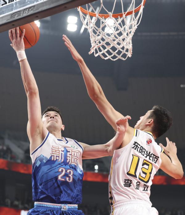 篮球丨CBA常规赛：新疆伊力特胜浙江东阳光药