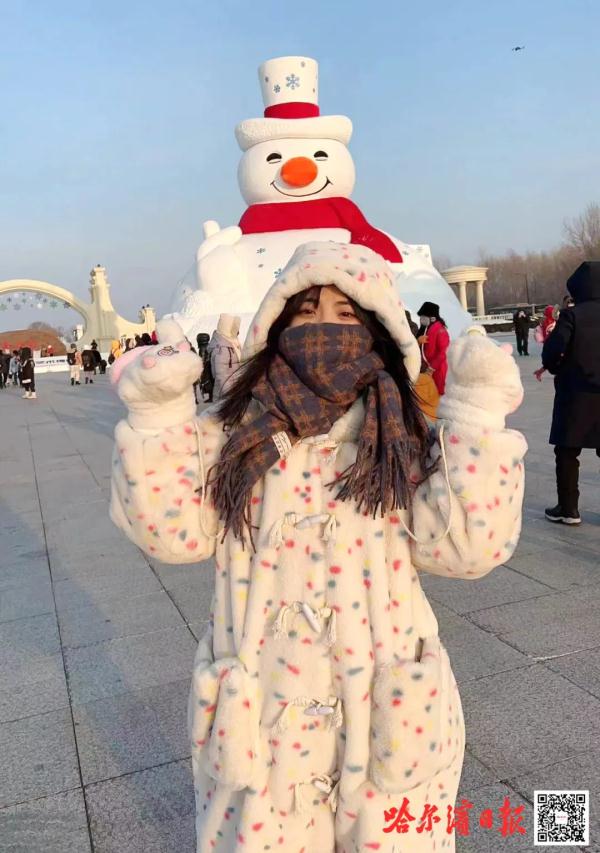 “我不是小孩！”滑梯上的“犟嘴”美女找到了！来趟哈尔滨让她的“可爱值”噌噌涨……