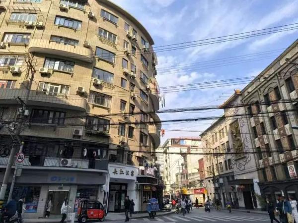 一个60+作家眼中的黄河路:支马路是大马路的气口,它的价值在于特色 一个60+作家眼中的黄河路:支马路是大马路的气口,它的价值在于特色