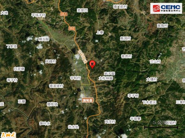 云南保山施甸突发地震!网友:吓得从6楼跑下来 云南保山施甸突发地震!网友:吓得从6楼跑下来