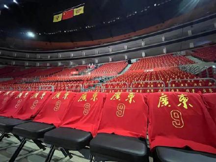 再见9号！易建联球衣退役仪式今晚举行