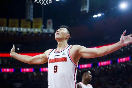 再见9号！易建联球衣退役仪式今晚举行