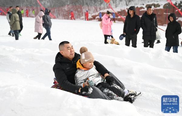 内蒙古卓资县：冰雪旅游度假期