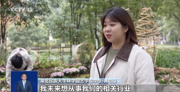 81岁爷爷教种地，“听课”的大学生真不少！