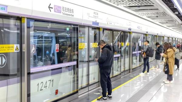 972.3万！深圳地铁线网客流强度全国第一
