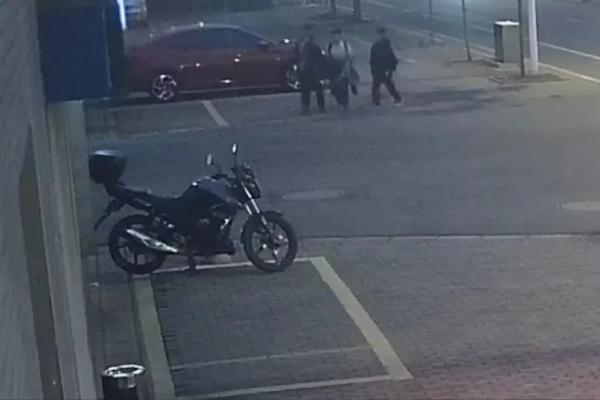 吕思帅、肖昱、张国兴,点名表扬! 吕思帅、肖昱、张国兴,点名表扬!