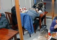 吃饭时突然爆炸！聚餐时注意了