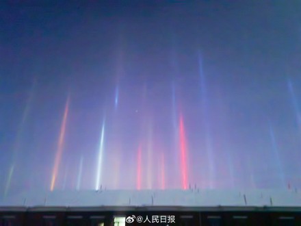 神奇!内蒙古光柱奇观美得像特效 神奇!内蒙古光柱奇观美得像特效