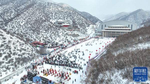 内蒙古卓资县：冰雪旅游度假期