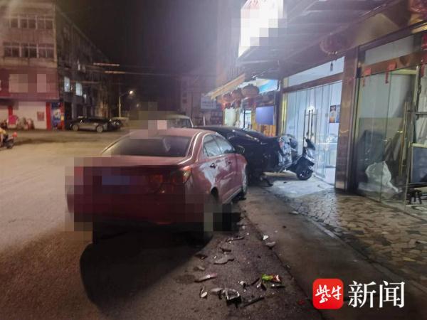 男子酒后驾车发生事故后躲进围观人群，民警精准判断将其查获