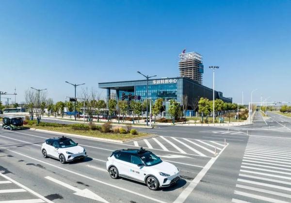 全国首次！武汉三座长江大桥竟可通行这类汽车