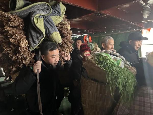 船长秦大益渡过最长的河