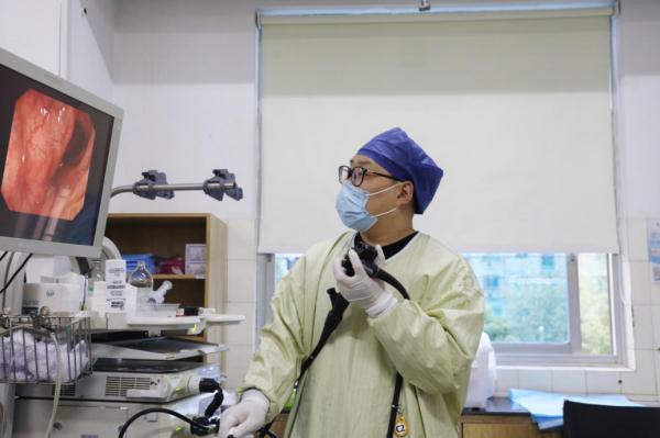 惊险！杭州一阿姨呼吸困难、腹痛倒地！只因贪吃这美食，重症死亡率达30%！