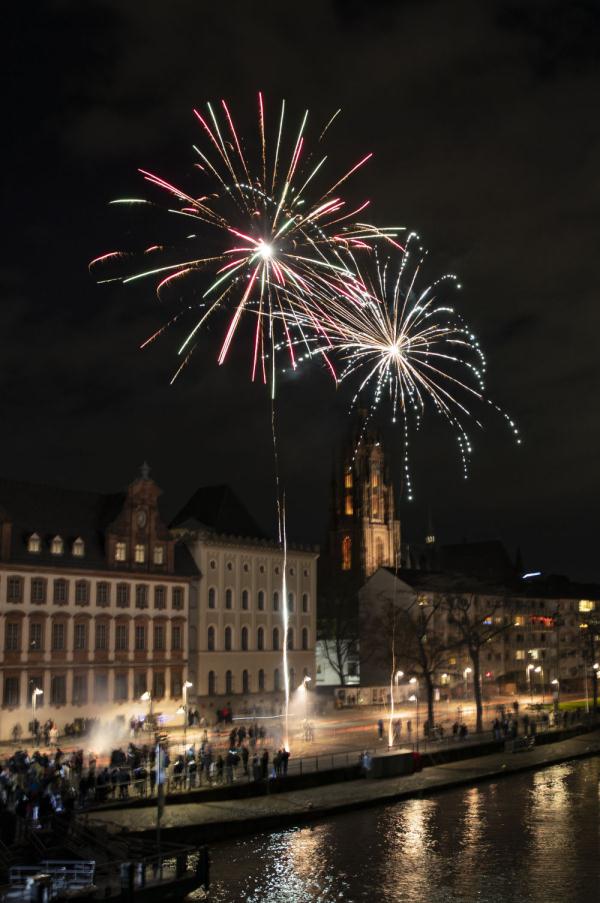 送别2023 迎来2024