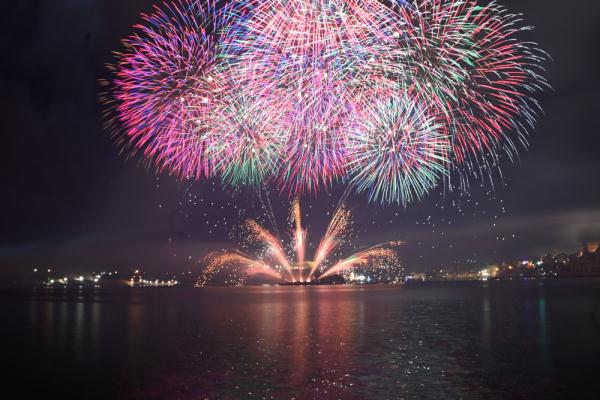 送别2023 迎来2024