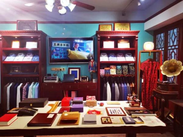 “都要定制胡歌同款”!这家店电话被打爆 “都要定制胡歌同款”!这家店电话被打爆